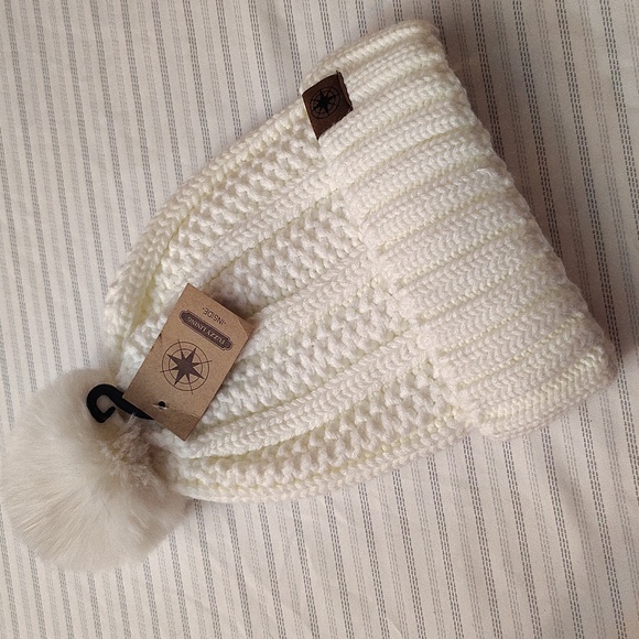 JANES PAUL WOMEN'S WINTER ❄️❄️ BEANIE/HAT ❄️❄️❄️❄️ - Picture 1 of 8